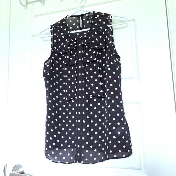 100% Silk Black and White Polkadot Sleeveless top with bow - Picture 1 of 15